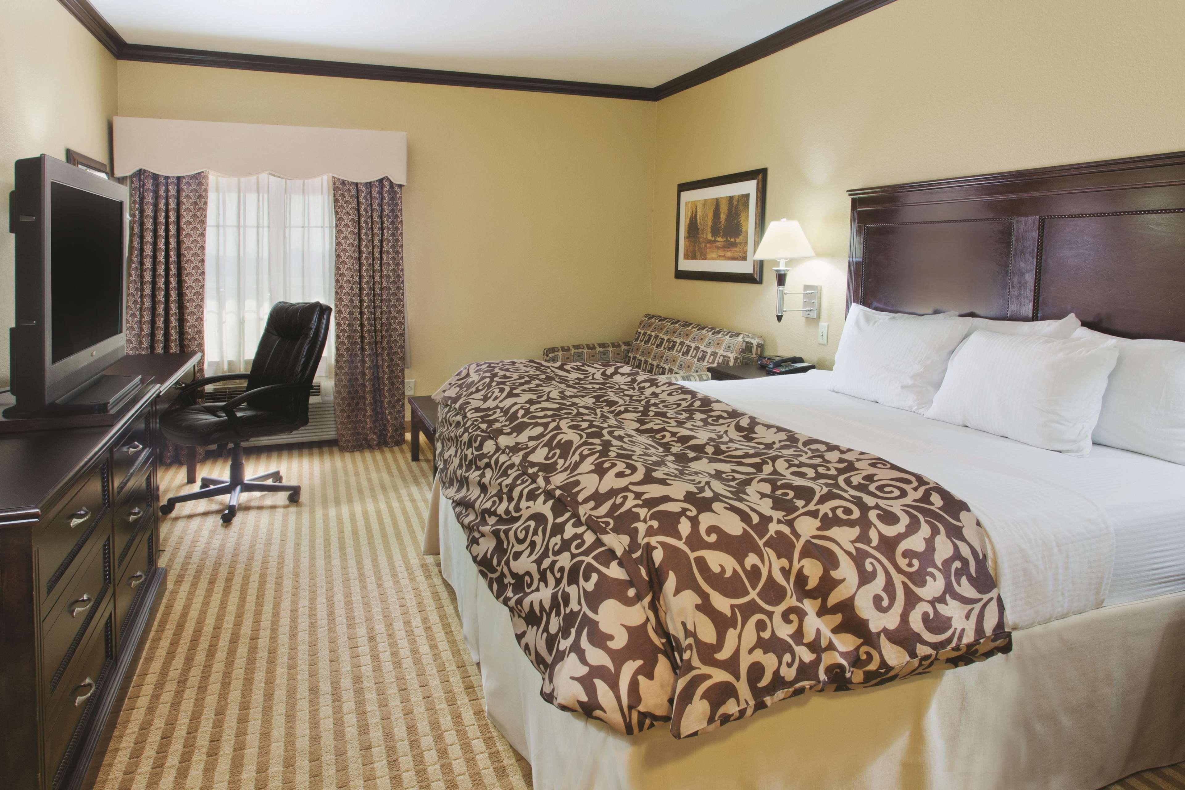 La Quinta Inn And Suites By Wyndham - Schertz Exterior photo