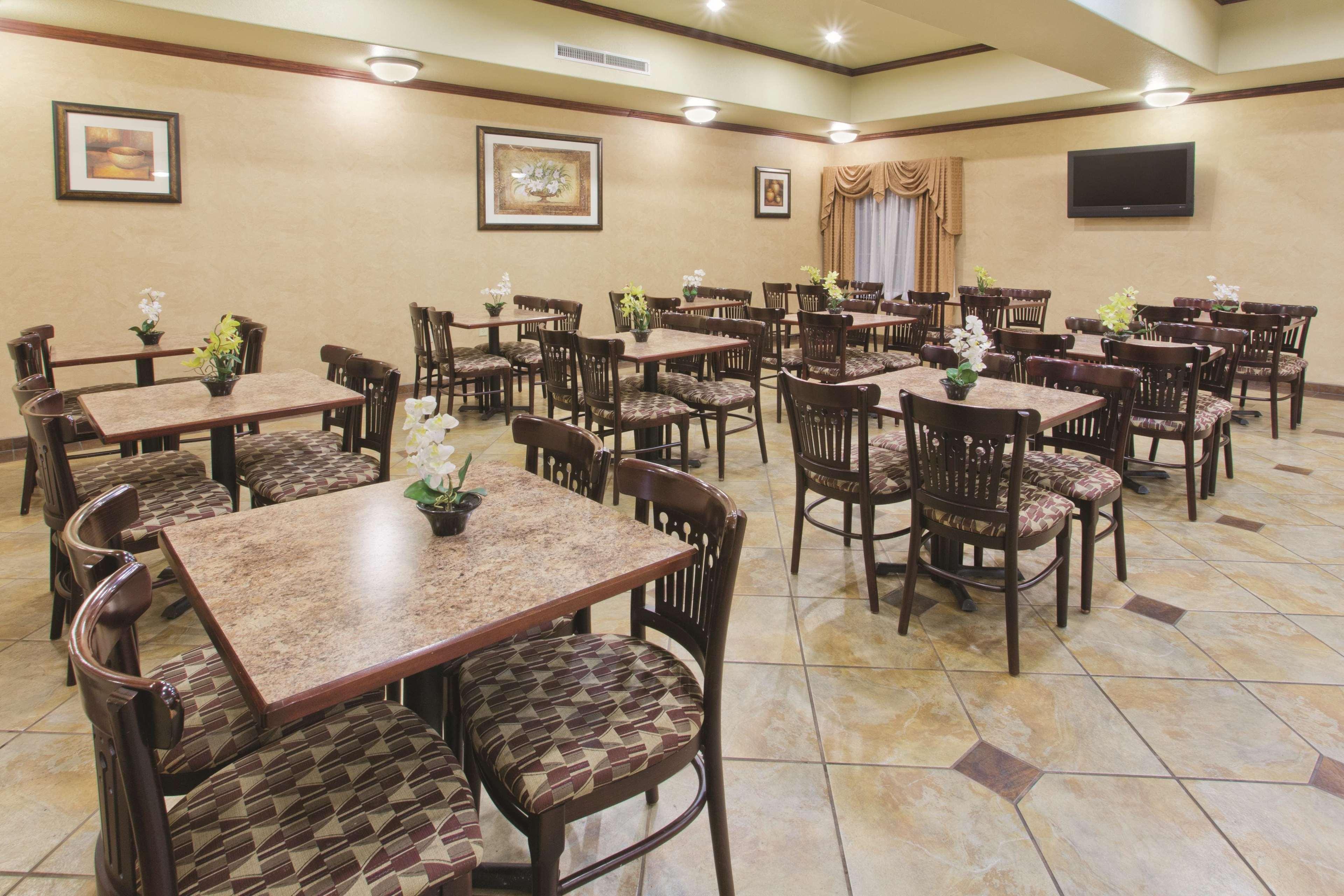 La Quinta Inn And Suites By Wyndham - Schertz Exterior photo
