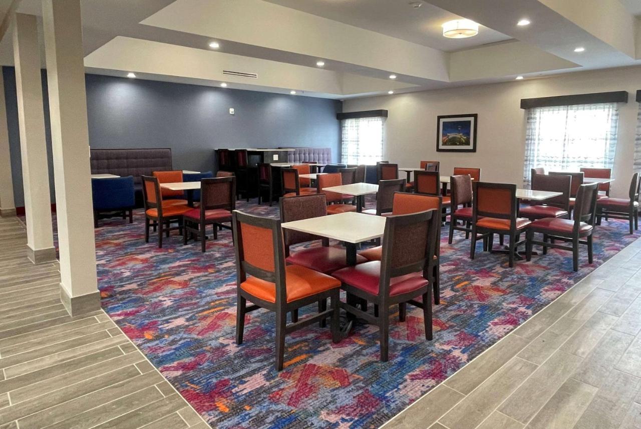 La Quinta Inn And Suites By Wyndham - Schertz Exterior photo
