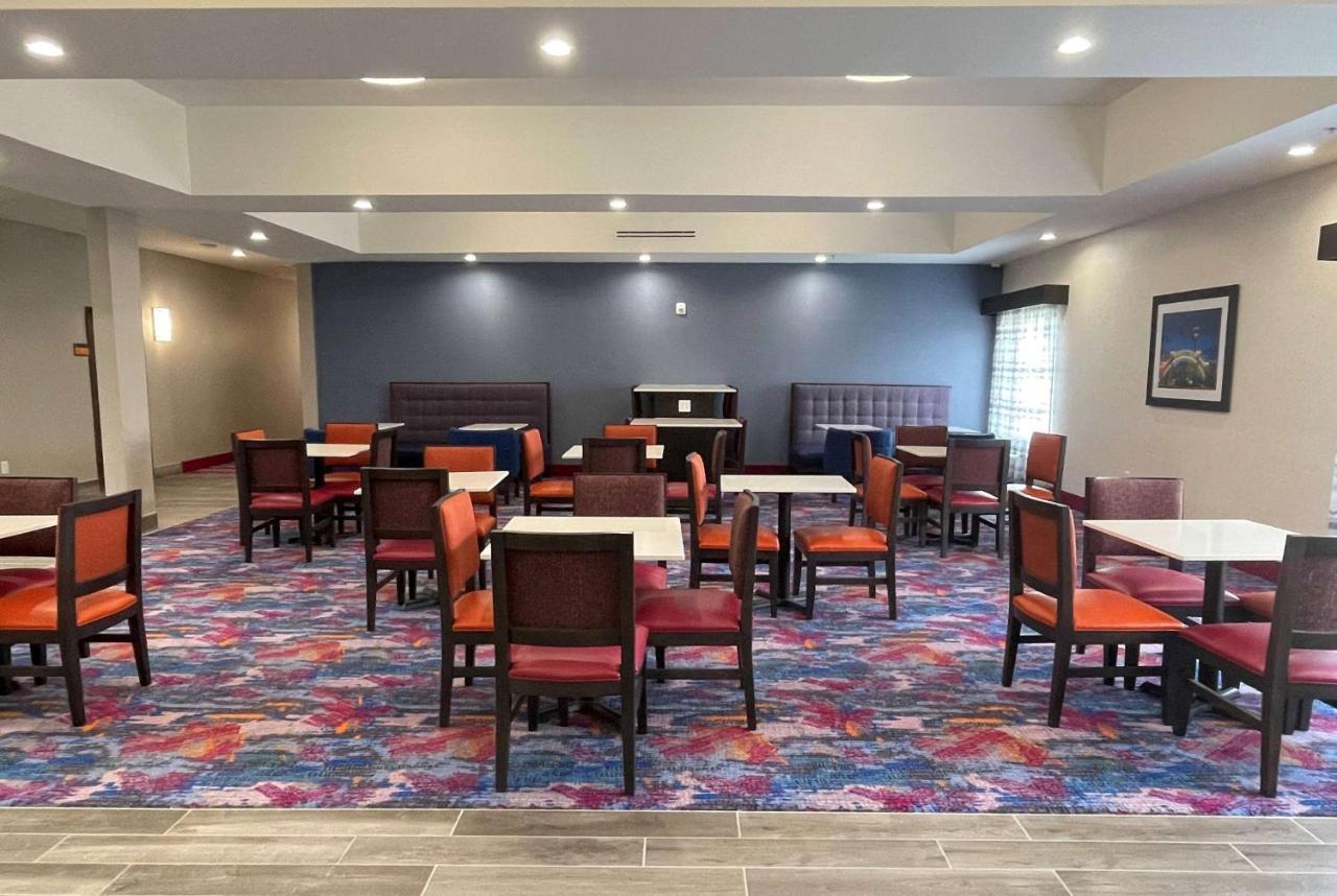 La Quinta Inn And Suites By Wyndham - Schertz Exterior photo